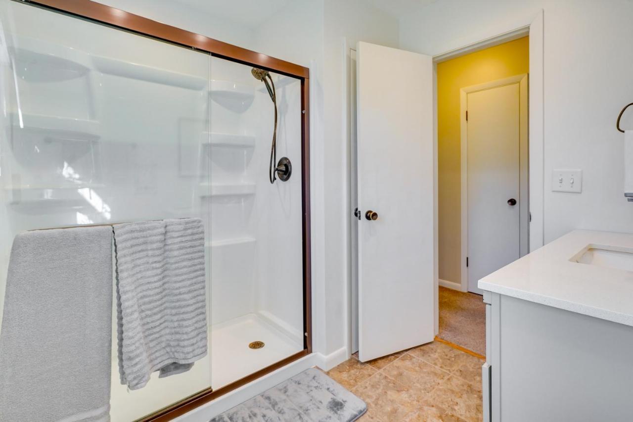 Villa Hocking Hills Hideaway With Hot Tub And Fire Pit! à Logan Extérieur photo